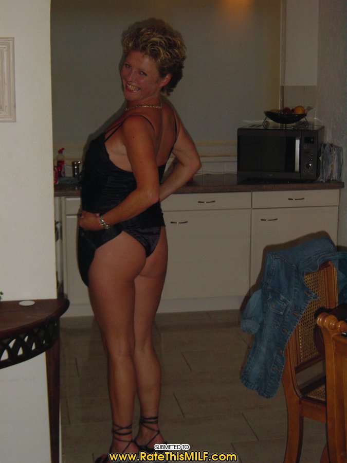 /content/rate-my-milf/galleries/see_and_rate_amateur_milfs-020-091411/full/006.jpg